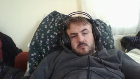 zH1NaSaH online show from April 18, 9:43 am