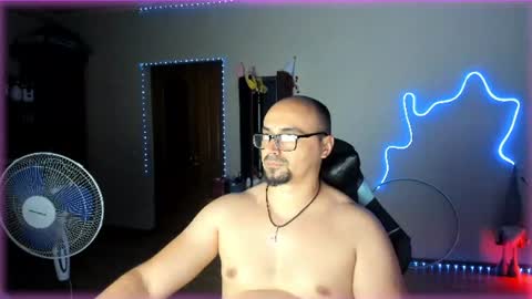 Ziesh online show from July 27, 7:10 pm