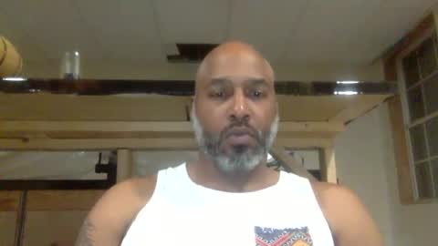 Snapshot of zionlion22 chatting on December 12, 1:43 am zionlion22 online show from December 12, 1:43 am