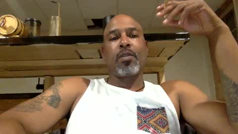 Snapshot of zionlion22 chatting on September 30, 2:18 am zionlion22 online show from September 30, 2:18 am