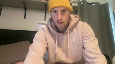 Gregm0419 online show from November 11, 6:35 pm