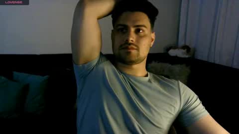 Snapshot of zohan_haidar chatting on February 28, 1:15 am ZohanMohamed online show from February 28, 1:15 am