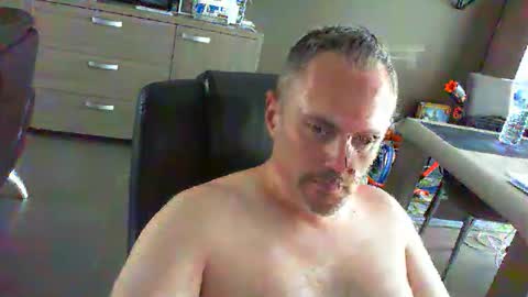 Snapshot of zultem chatting on October 1, 3:27 pm zultem online show from October 1, 3:27 pm