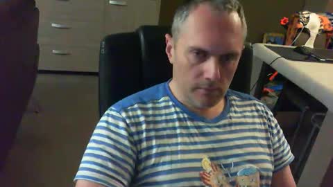 Snapshot of zultem chatting on October 6, 3:55 am zultem online show from October 6, 3:55 am