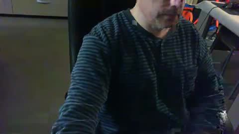 Snapshot of zultem chatting on January 8, 4:44 am zultem online show from January 8, 4:44 am