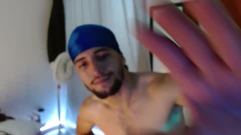 Snapshot of zyon_benet1 chatting on September 23, 2:49 pm Zyon online show from September 23, 2:49 pm