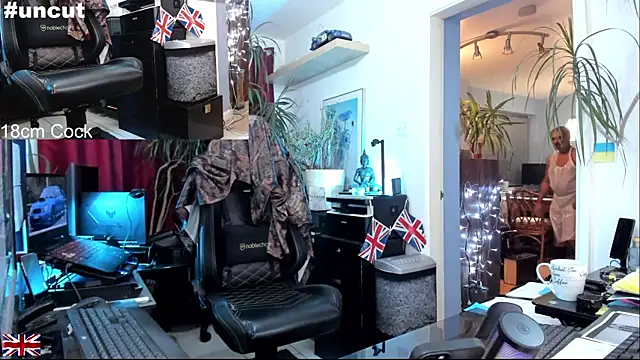 OnlineBossUK online show from October 31, 4:47 am