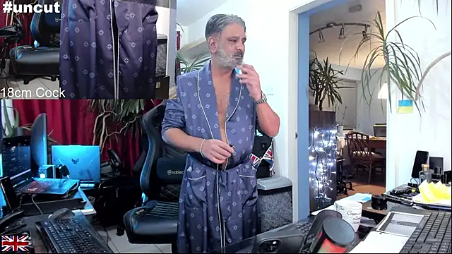 OnlineBossUK online show from October 19, 10:13 pm