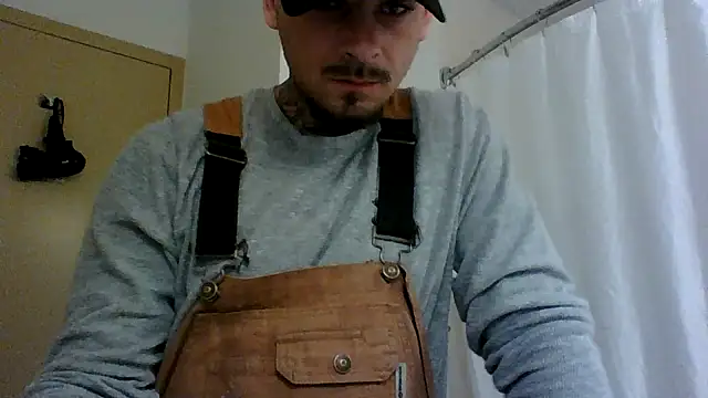 Snapshot of DADDY_KANE8--- chatting on December 14, 8:34 am DADDY KANE8--- online show from December 14, 8:34 am