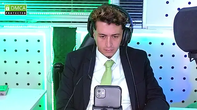 Snapshot of Darko0717 chatting on October 8, 3:16 pm Darko0717 online show from October 8, 3:16 pm