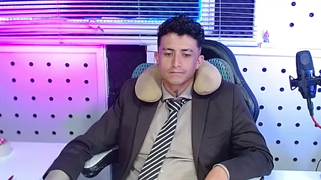 Snapshot of Darko0717 chatting on September 10, 2:38 pm Darko0717 online show from September 10, 2:38 pm