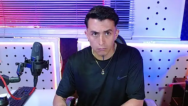 Darko0717 online show from January 6, 11:31 pm