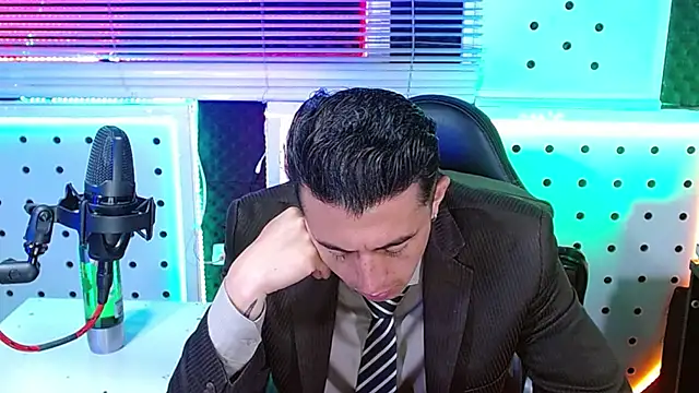 Darko0717 online show from January 13, 2:10 pm