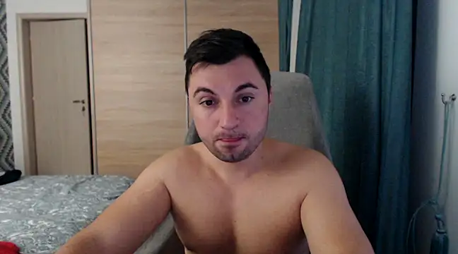 Snapshot of HankMalone chatting on December 18, 6:46 pm HankMalone online show from December 18, 6:46 pm