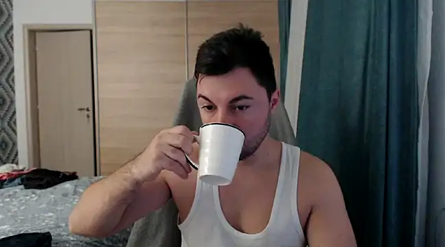Snapshot of HankMalone chatting on January 24, 4:16 am HankMalone online show from January 24, 4:16 am
