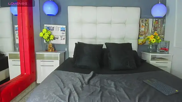 cinthya walker1 online show from March 5, 1:07 pm