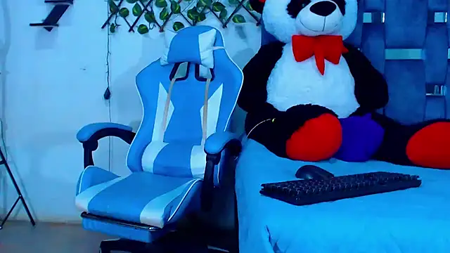 Hakim prettynigg online show from November 3, 5:37 pm