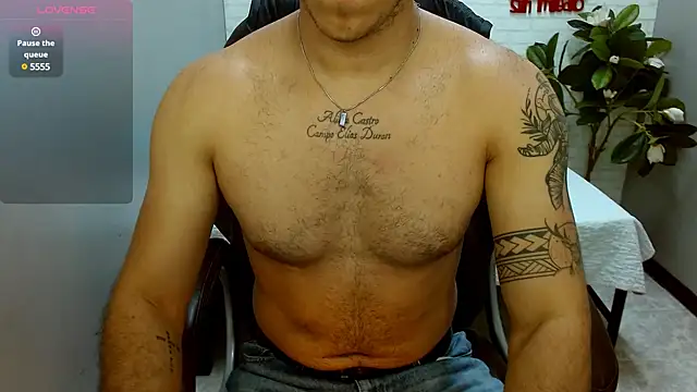 Snapshot of lorenzo_rey chatting on December 23, 2:07 pm lorenzo rey online show from December 23, 2:07 pm