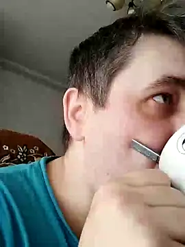 Snapshot of tores992 chatting on February 2, 9:40 am tores992 online show from February 2, 9:40 am