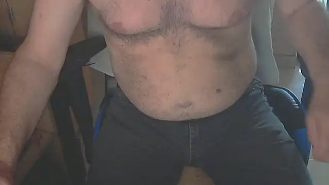 Snapshot of angelgarcia269 chatting on February 4, 12:11 pm angelgarcia269 online show from February 4, 12:11 pm