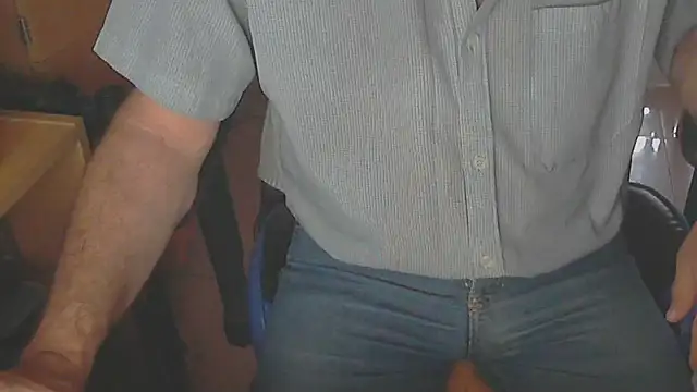 Snapshot of angelgarcia269 chatting on February 16, 11:49 am angelgarcia269 online show from February 16, 11:49 am