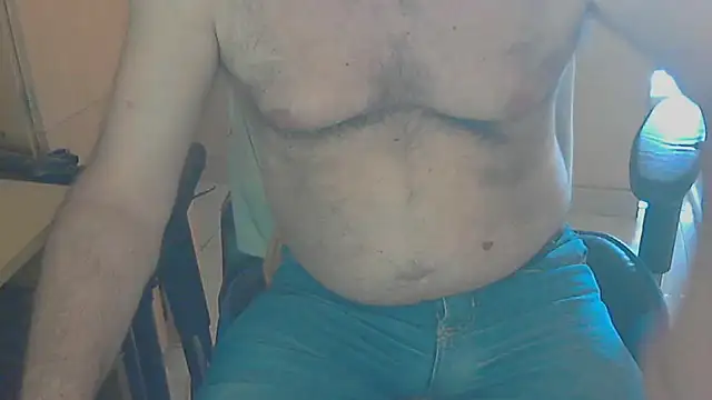 Snapshot of angelgarcia269 chatting on February 13, 3:14 pm angelgarcia269 online show from February 13, 3:14 pm
