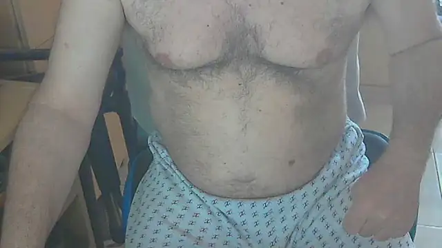 Snapshot of angelgarcia269 chatting on December 15, 11:23 am angelgarcia269 online show from December 15, 11:23 am
