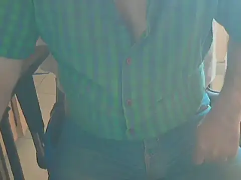 Snapshot of angelgarcia269 chatting on March 4, 11:29 am angelgarcia269 online show from March 4, 11:29 am