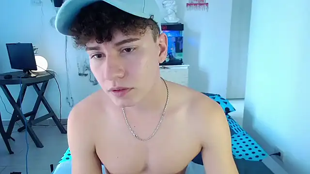 Snapshot of adrian_morelly chatting on October 17, 6:12 pm adrian morelly online show from October 17, 6:12 pm