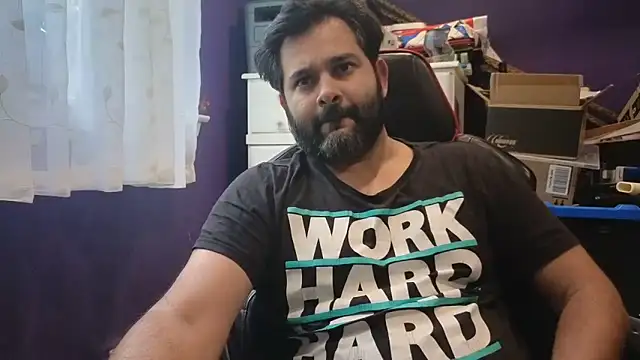 Sakhtlaundaz online show from September 12, 9:04 pm