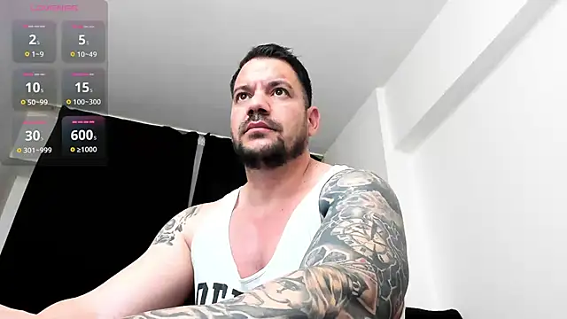 musclemonster31 online show from January 17, 11:39 pm