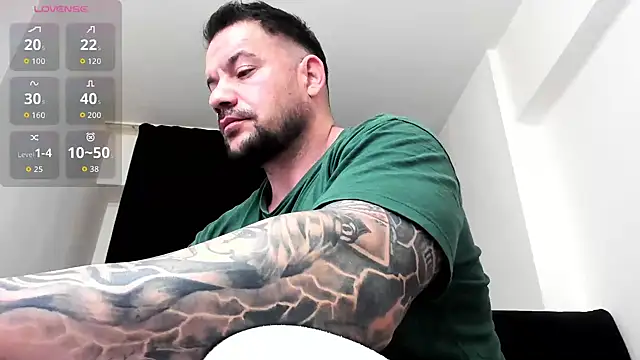 musclemonster31 online show from February 10, 2:16 am