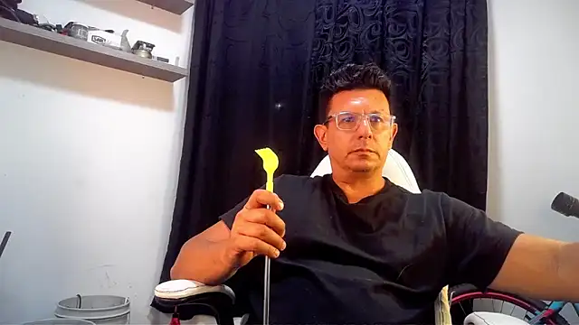 pedropicapi online show from April 24, 3:42 am