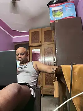 Dick 6inches online show from April 22, 1:27 pm