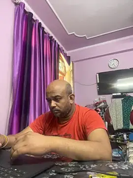 Snapshot of Dick_6inches chatting on October 9, 1:54 am Dick 6inches online show from October 9, 1:54 am