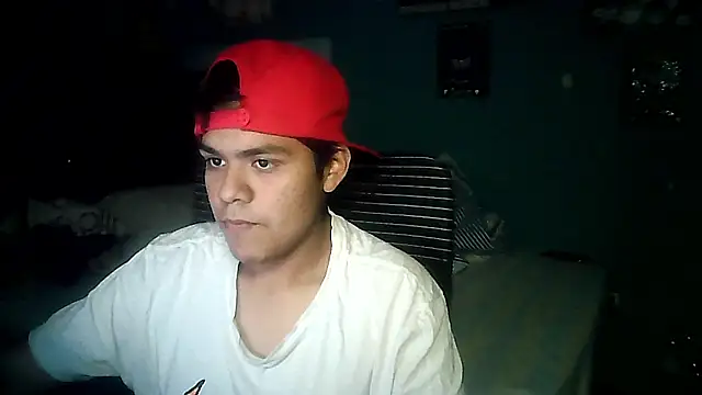 Snapshot of Valesh20 chatting on September 23, 12:32 am Valesh20 online show from September 23, 12:32 am