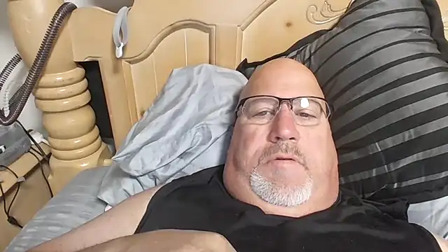 Bigbear0563 online show from October 11, 2:21 pm