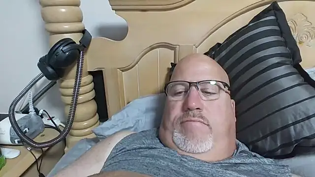 Bigbear0563 online show from September 30, 4:21 pm