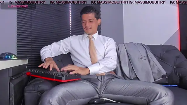 massimo g online show from April 20, 1:13 pm