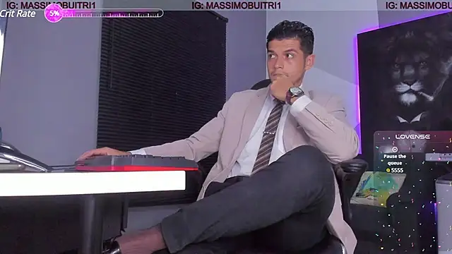 Snapshot of massimo_g chatting on December 3, 12:33 am massimo g online show from December 3, 12:33 am