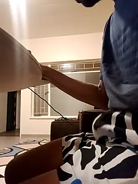 PhillipStout online show from October 9, 7:19 pm