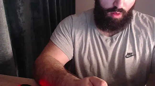 Snapshot of hugemachohandsome chatting on February 27, 10:31 pm hugemachohandsome online show from February 27, 10:31 pm