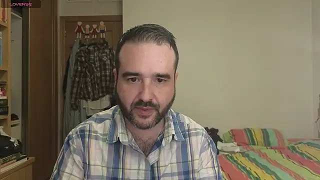 curiosillo83 online show from October 8, 10:03 pm