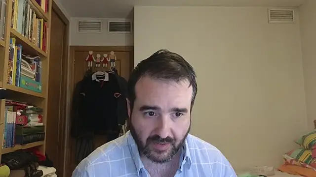 curiosillo83 online show from June 11, 10:57 am