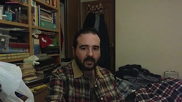 curiosillo83 online show from December 21, 11:11 am