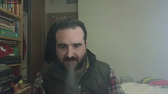 curiosillo83 online show from December 16, 4:49 pm