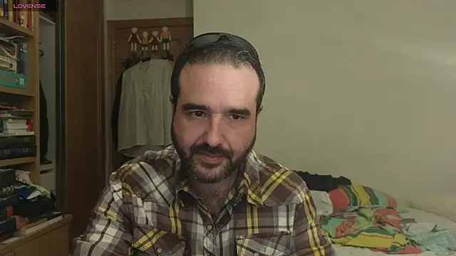 curiosillo83 online show from October 3, 1:38 pm