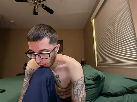 Bwcjoshbanks online show from December 22, 9:31 pm