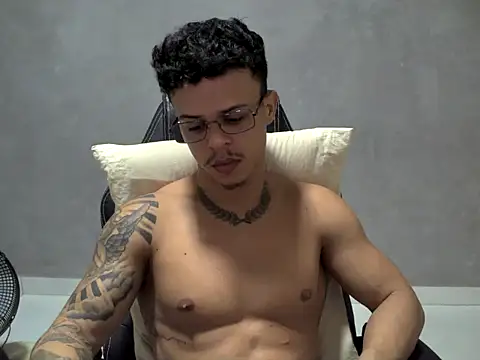 Gust027 online show from April 13, 2:23 am