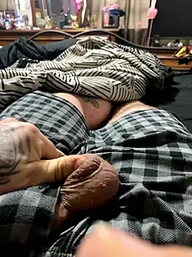 daddddddddyyyy online show from January 9, 4:45 pm